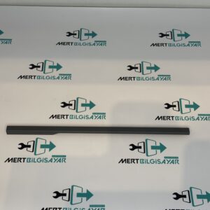 MSI Thin 15 B13UC Menteşe Kapağı